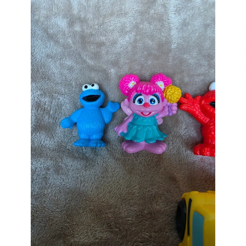 Sesame Street Toy Figure Lot Elmo Big Bird Cookie Monster Abby Cadabby Ernie